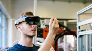 Person with VR-glasses