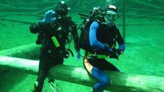 Rohde & Schwarz career divers