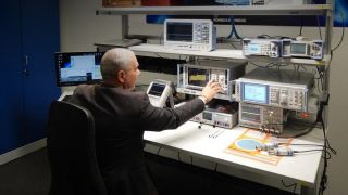 R&S Customer LAB