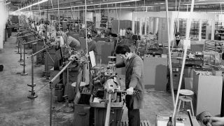 Die erste Fertigungshalle