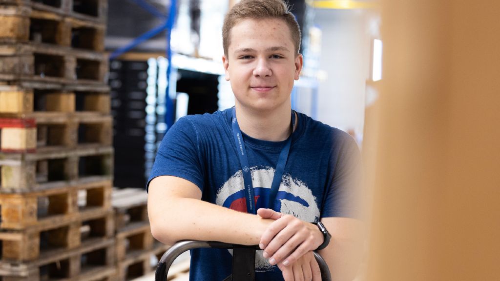 Tobias Pawelek, Schüler der 10. Klasse am Gymnasium Viechtach Tobias Pawelek, Schüler der 10. Klasse am Gymnasium Viechtach