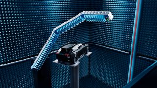 Full-vehicle antenna testing key visual