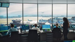 Trusted - Trendsetting – Sustainable: CERTIUM® from Rohde & Schwarz. (Image: Adobe Stock / Gorodenkoff)