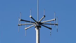 R&S®ADD090 VHF DF antenna
