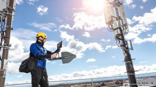 Antenna test systems and OTA chambers