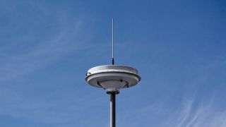 R&S®UMS300 Compact monitoring and location system