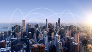 5G NR deployment is a challenge for operators.