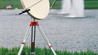R&S®AC008 microwave directional antenna