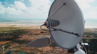 R&S®HL050S7  log-periodic directional antenna with preamplifier
