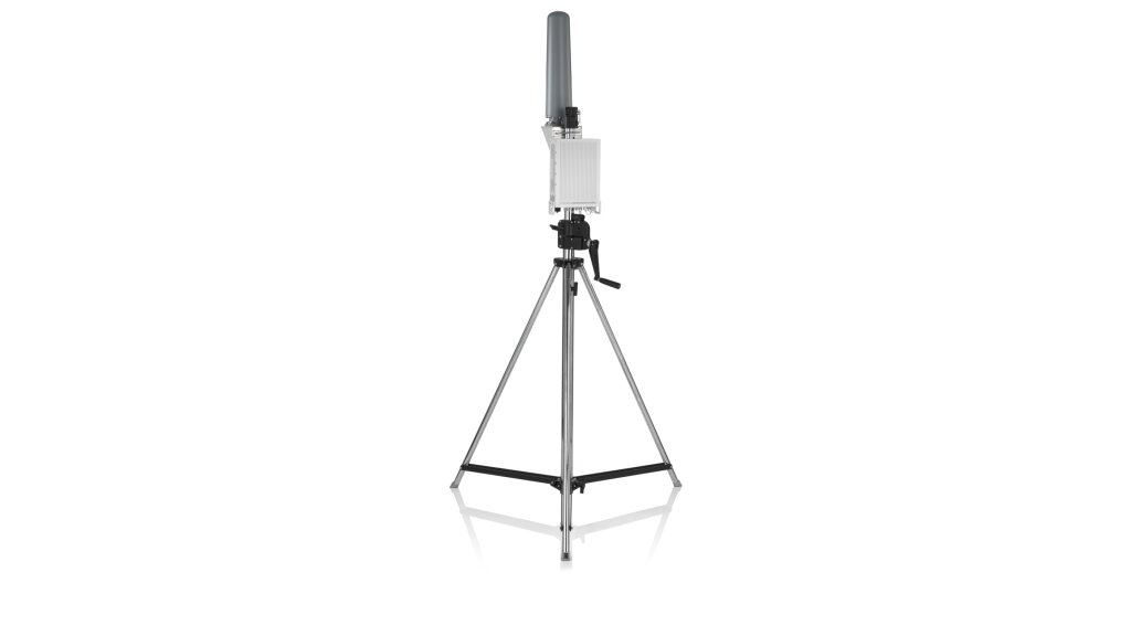 Displayed system based on: R&S®UMS400 wideband monitoring receiver and R&S®HE600 omnidirectional wideband antenna Displayed system based on: R&S®UMS400 wideband monitoring receiver and R&S®HE600 omnidirectional wideband antenna
