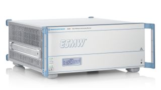 R&S®ESMW Ultra wideband monitoring receiver