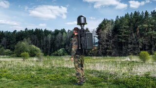 R&S®MP007 Man-portable direction finding system