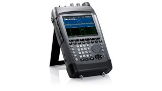 R&S®PR100 Portable receiver