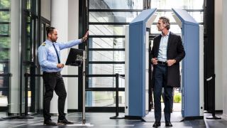 Prevenir la perdida de activos empresariales con un sistema avanzado de seguridad y escaneo de personas