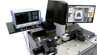 On-wafer characterization at sub-THz frequencies