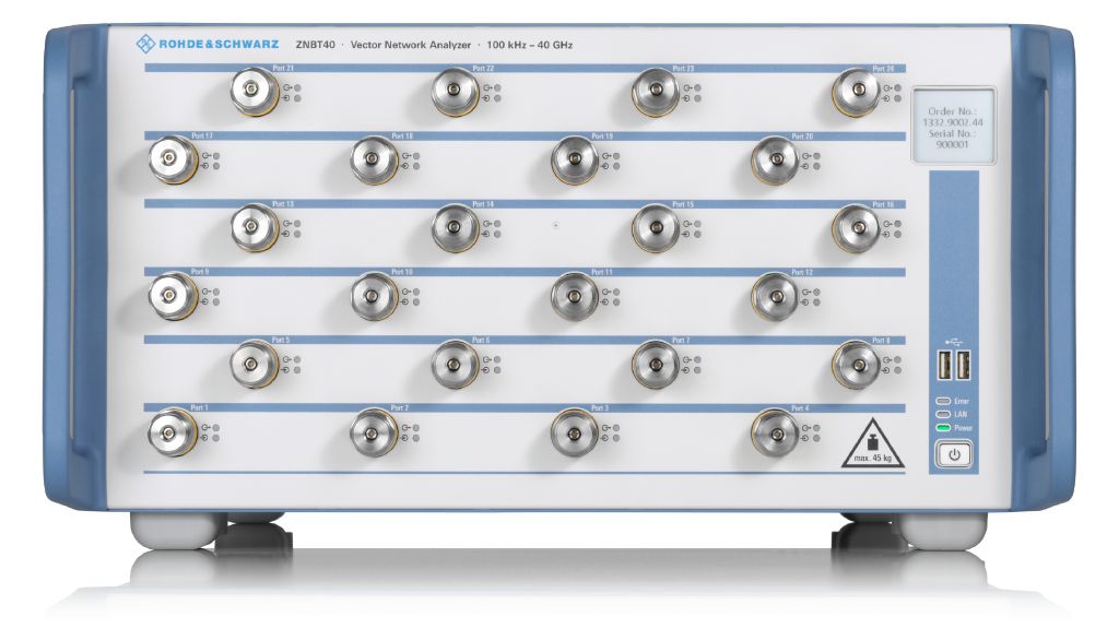 Display of the R&S®ZNBT Vector network analyzer