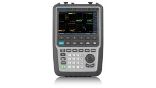 Handheld vector network analyzer