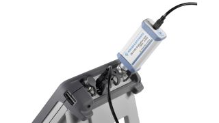 R&S®ZNH Handheld vector network analyzer
