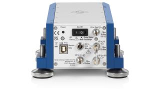 R&S®FC500SR  Frequency converter