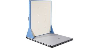R&S®QAR quality automotive radome tester