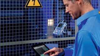 Controles remotos sem fios para maior segurança de operadores