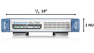 Smallest integrated signal generator: 1 HU, 1/2 19 inch