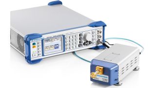 R&S®SMB100A microwave signal generator