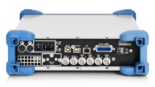 R&S®SMB100A microwave signal generator