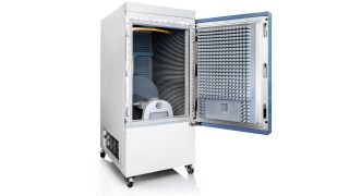 R&S®ATS1800C kompakte 5G-NR-Millimeterwellen-Messkammer auf Basis einer Antennenkompaktmessanlage (CATR)