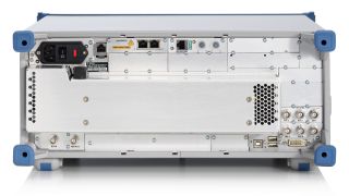 CMW500 wideband radio communication tester