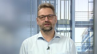 Testing TRM performance in AESA radar antennas
